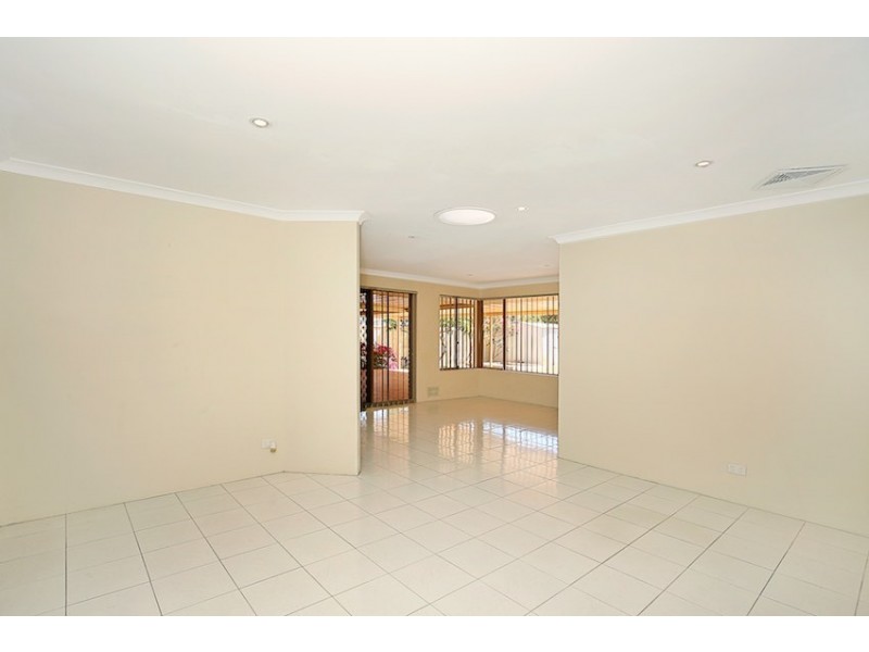 15 Windermere Way, Greenfields WA 6210