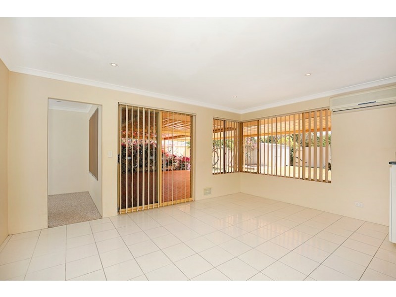 15 Windermere Way, Greenfields WA 6210