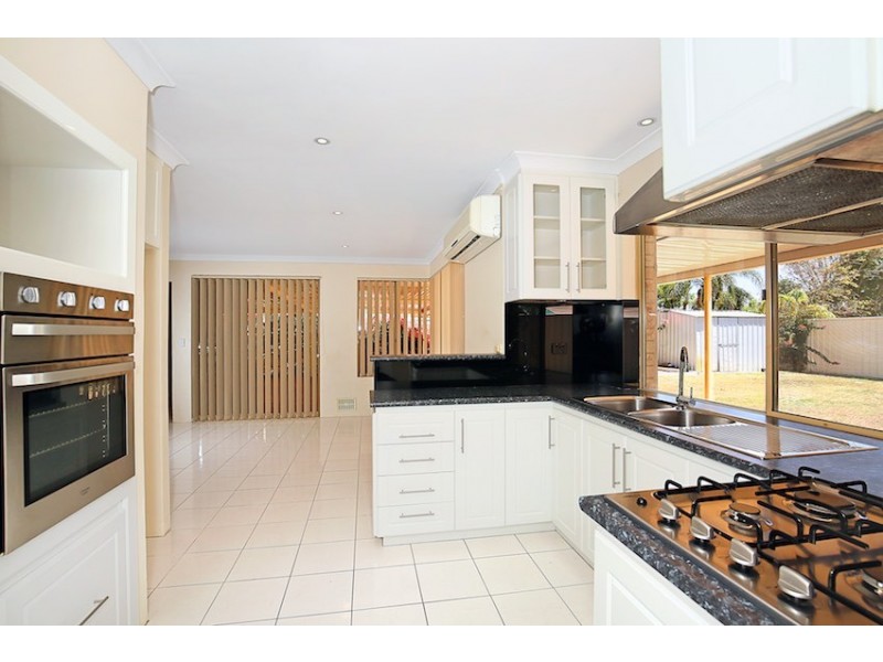 15 Windermere Way, Greenfields WA 6210