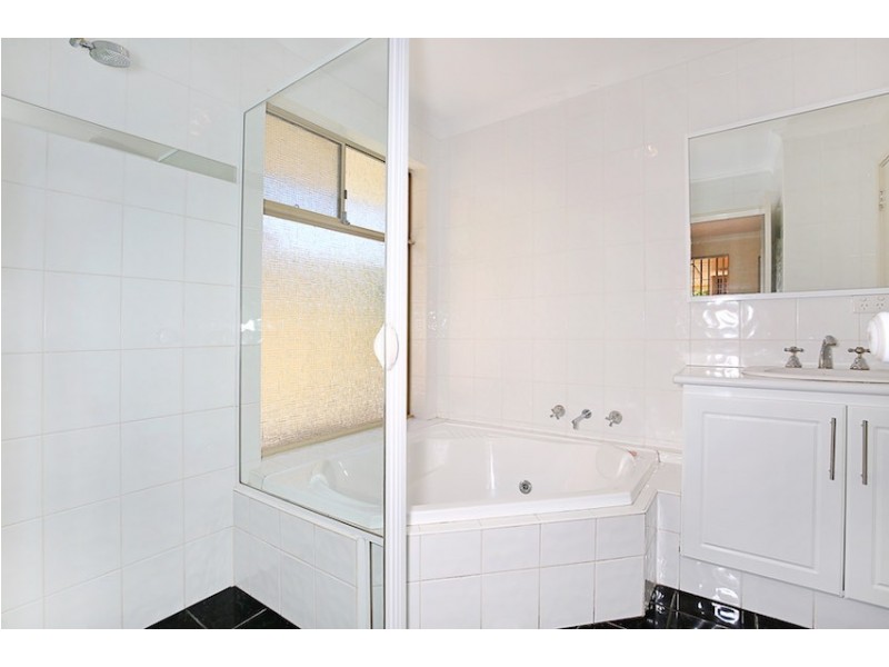 15 Windermere Way, Greenfields WA 6210