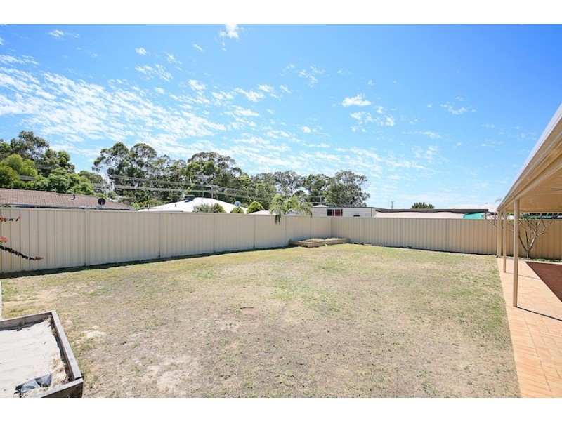 15 Windermere Way, Greenfields WA 6210