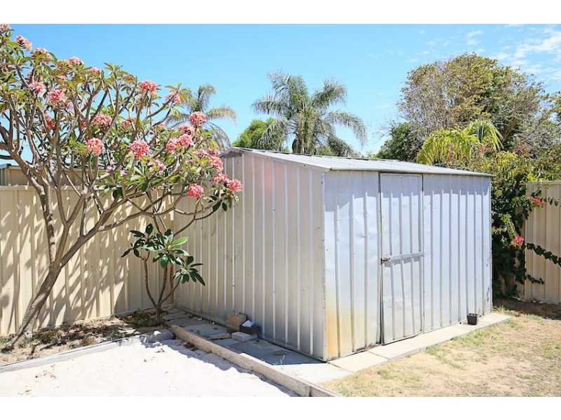 15 Windermere Way, Greenfields WA 6210