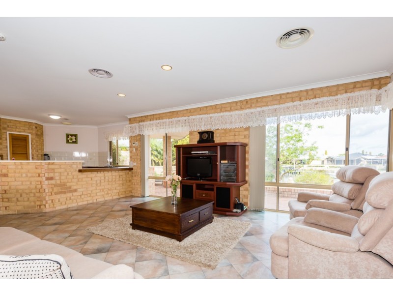 37 Delta Drive, South Yunderup WA 6208