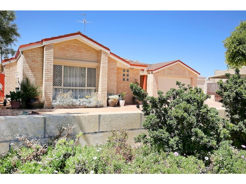 13 Quamby Court, Silver Sands WA 6210