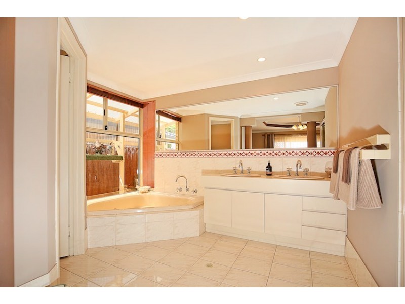 13 Quamby Court, Silver Sands WA 6210