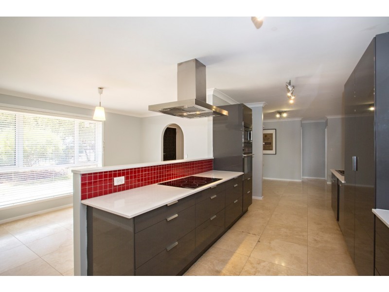 37 Glencoe Parade, Halls Head WA 6210