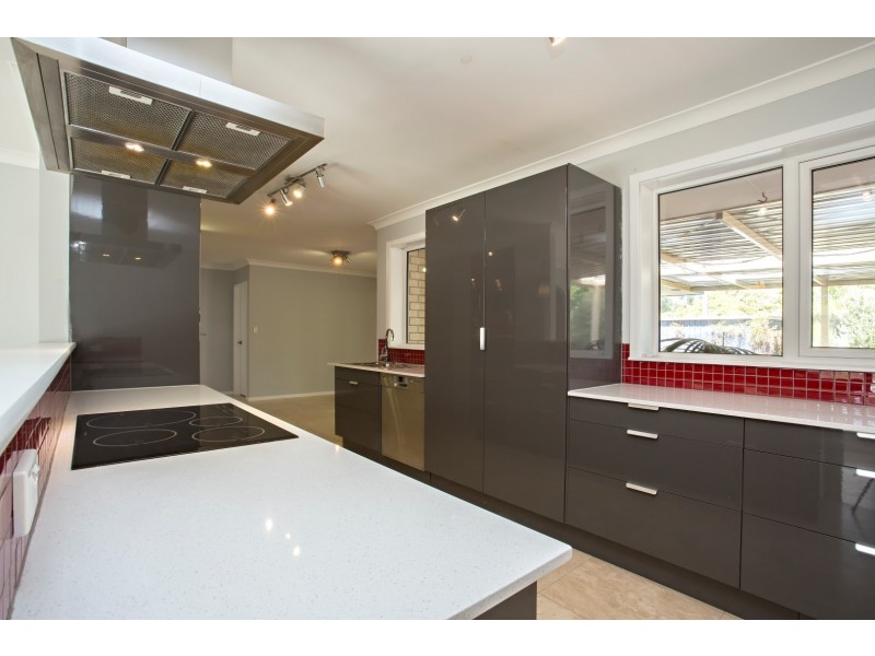 37 Glencoe Parade, Halls Head WA 6210