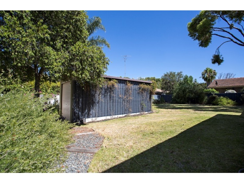 37 Glencoe Parade, Halls Head WA 6210