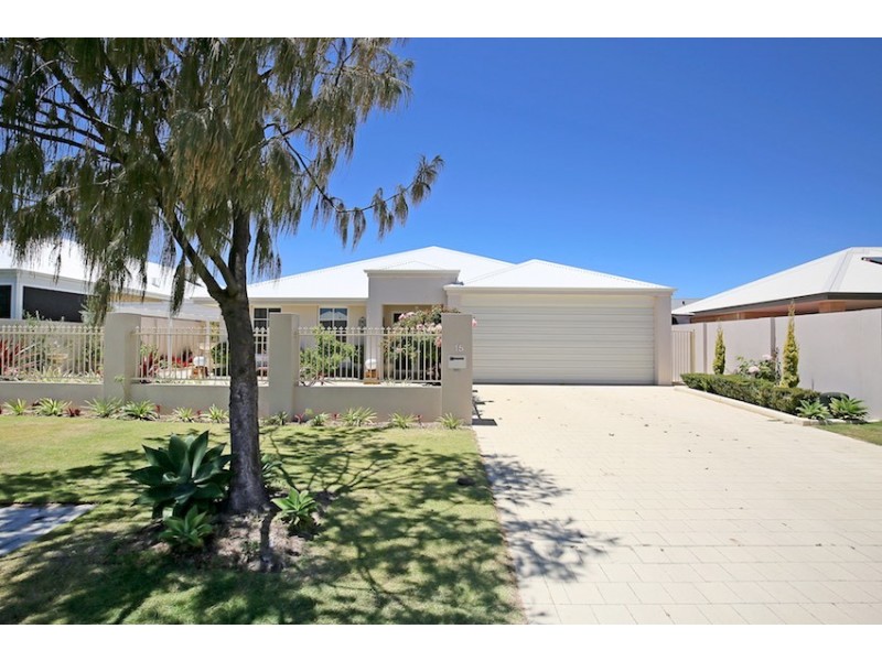 15 Crowsnest Terrace, Wannanup WA 6210