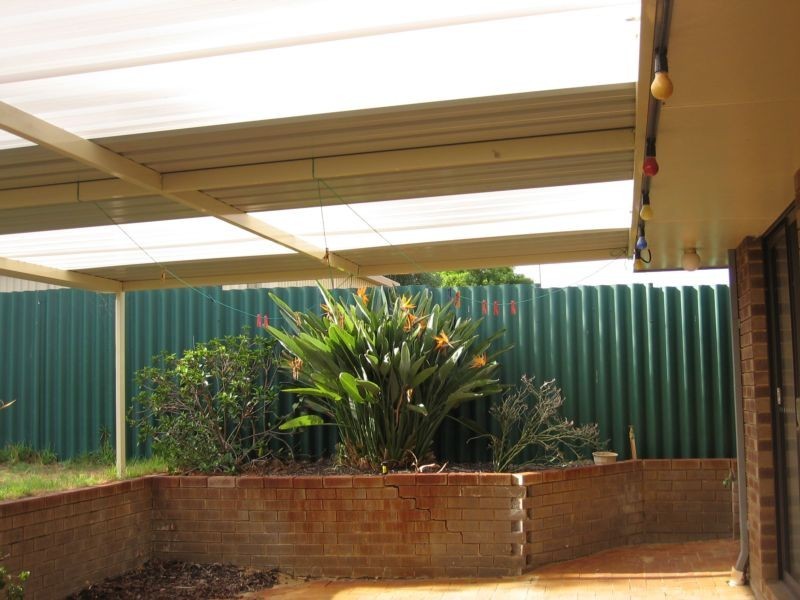 11 Elderberry Circle, Halls Head WA 6210