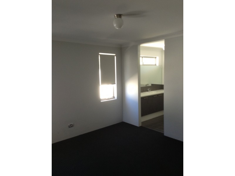 13B Kallang Road, Coodanup WA 6210