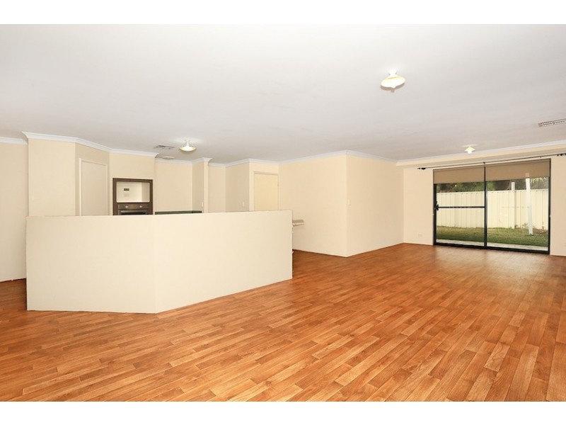 24 Honeydew Trail, Wannanup WA 6210