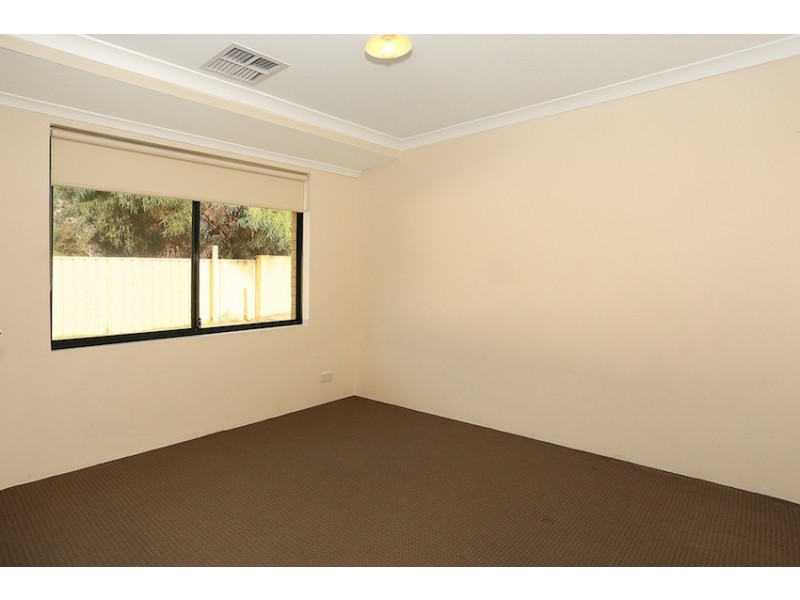 24 Honeydew Trail, Wannanup WA 6210