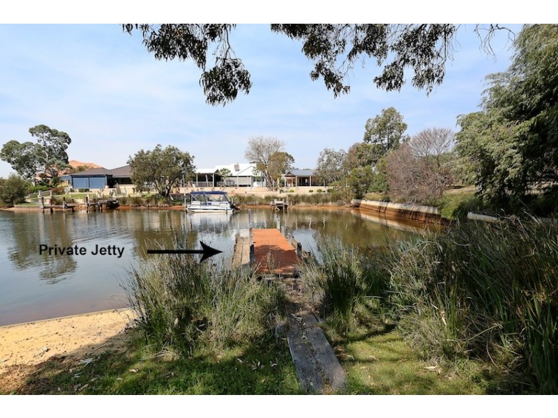 2 Robertson Grove, South Yunderup WA 6208