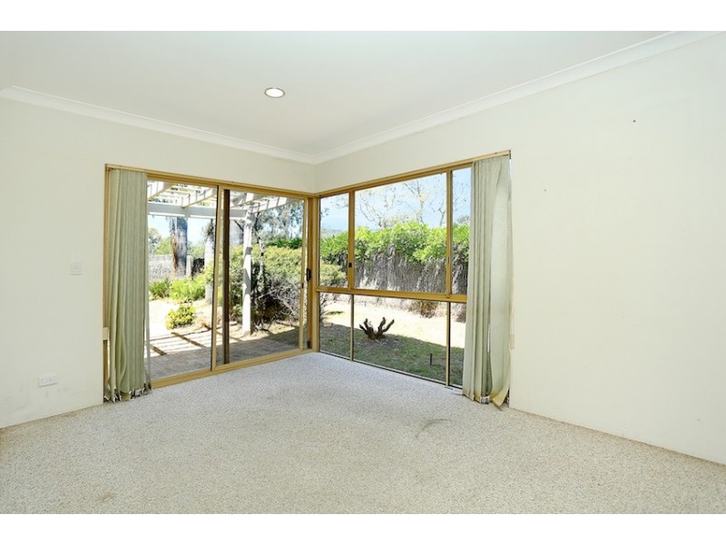 2 Robertson Grove, South Yunderup WA 6208