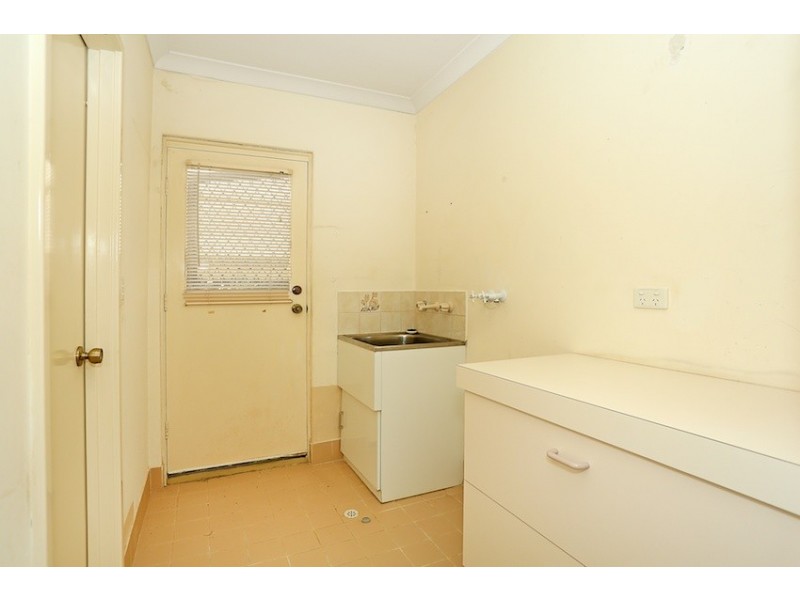 2 Robertson Grove, South Yunderup WA 6208