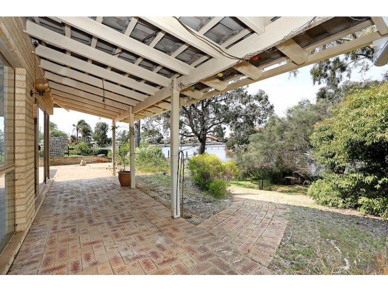 2 Robertson Grove, South Yunderup WA 6208