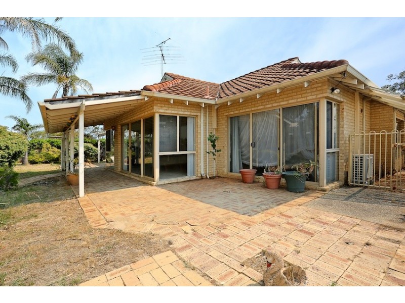 2 Robertson Grove, South Yunderup WA 6208