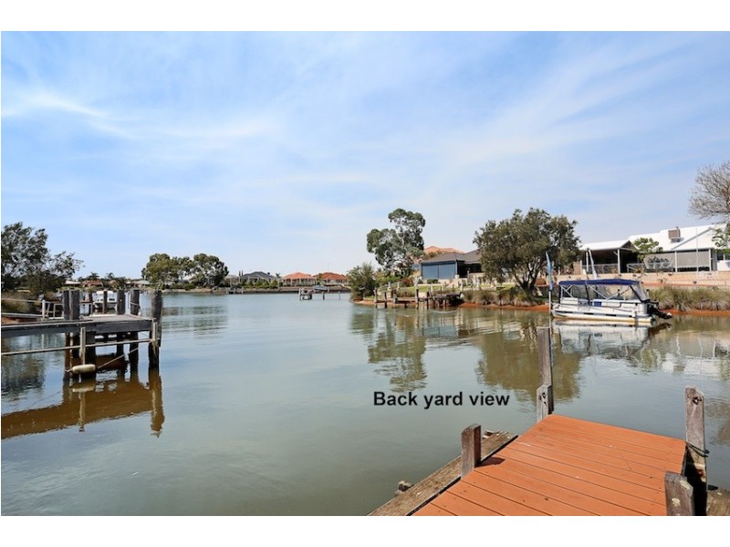 2 Robertson Grove, South Yunderup WA 6208