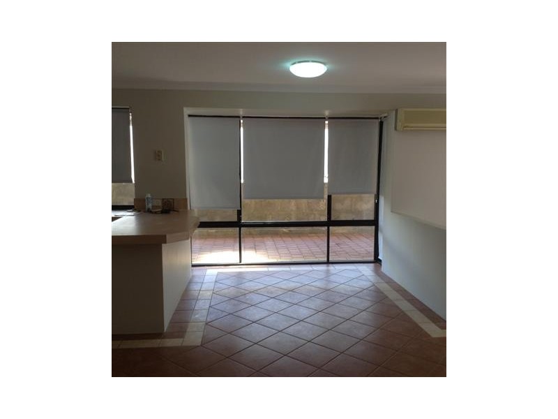 83 Templetonia Promenade, Halls Head WA 6210