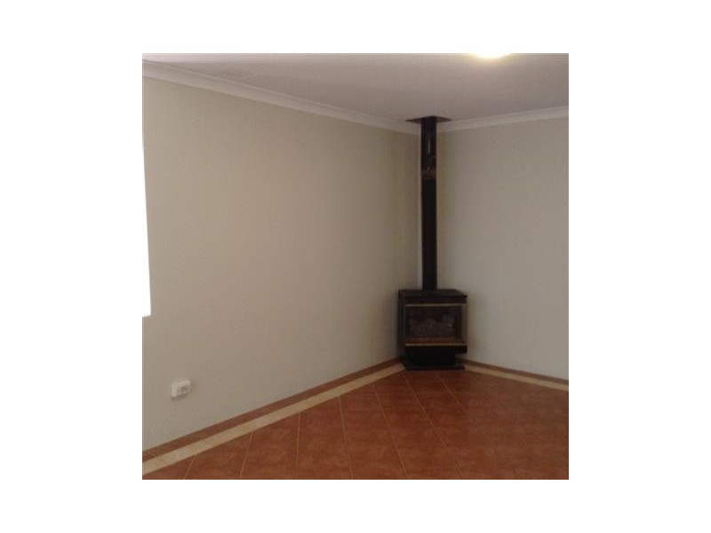 83 Templetonia Promenade, Halls Head WA 6210