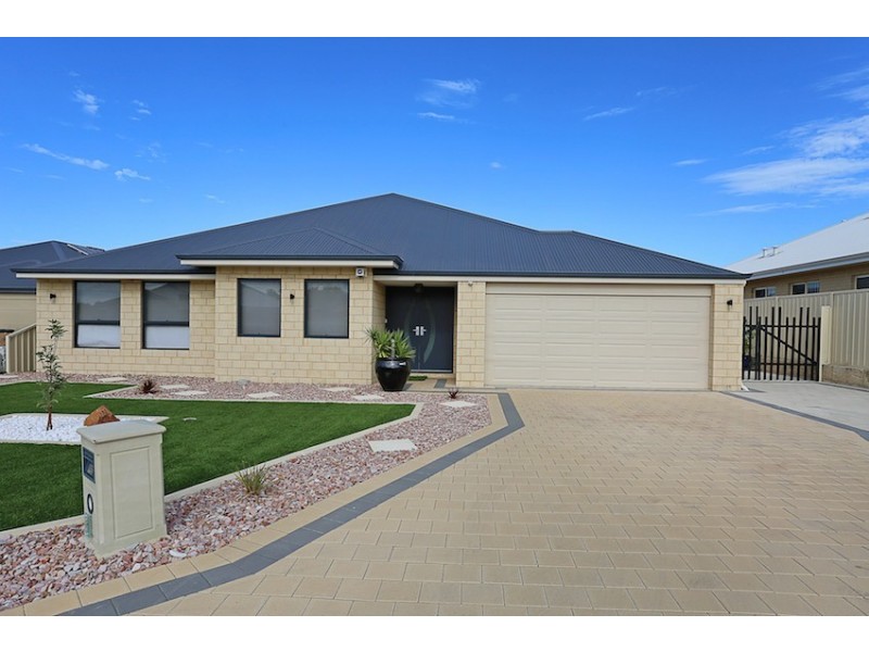 9 Arpenteur Turn, Madora Bay WA 6210