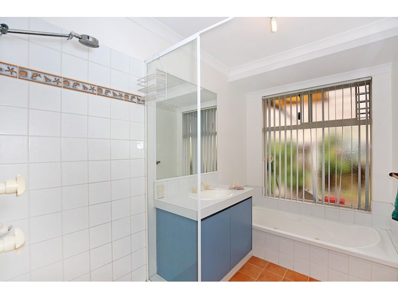 11 Lapwing Road, Coodanup WA 6210