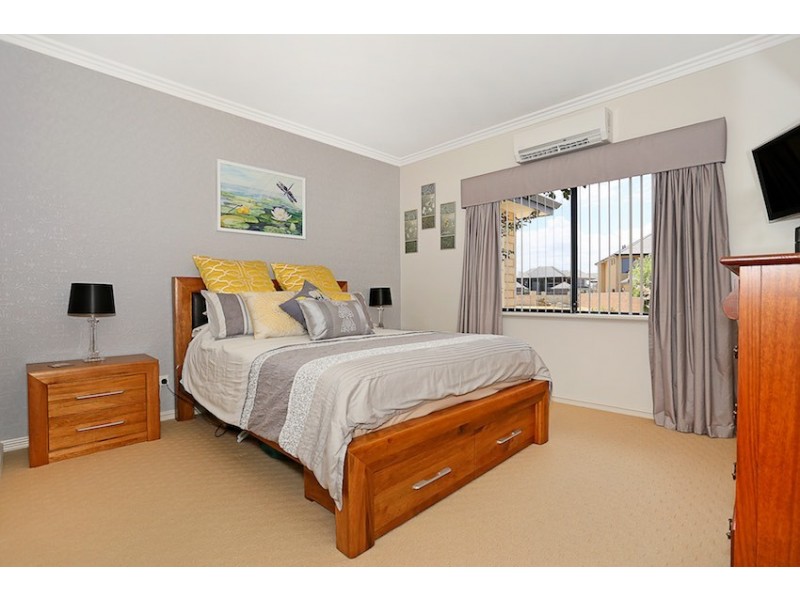 1 Nyari Court, Halls Head WA 6210