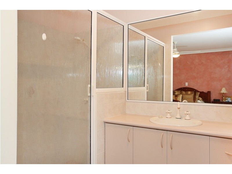 24 Mayfair Mews, Meadow Springs WA 6210