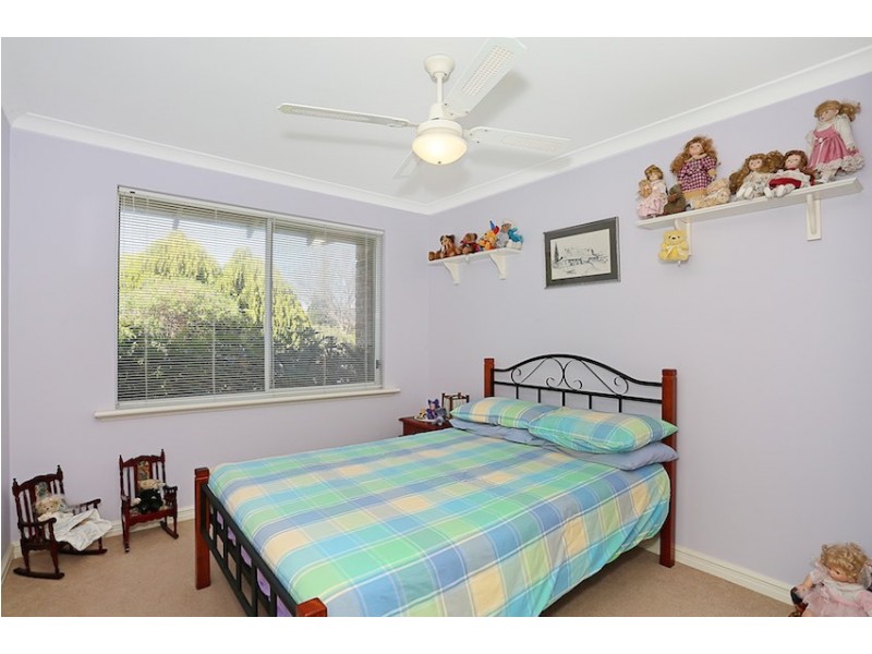 24 Mayfair Mews, Meadow Springs WA 6210