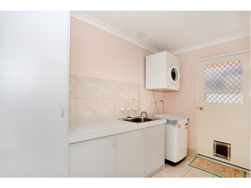 24 Mayfair Mews, Meadow Springs WA 6210