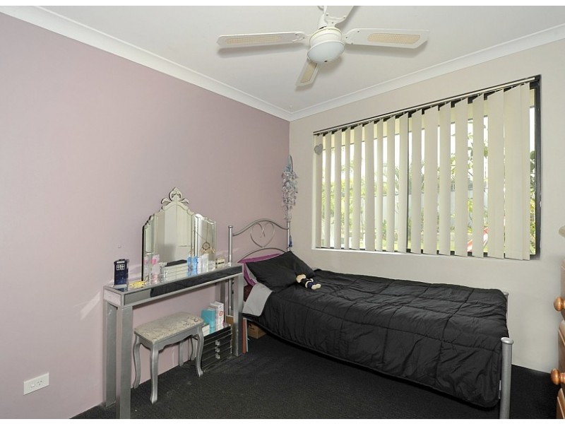 20 Pineknoll Gardens, Meadow Springs WA 6210