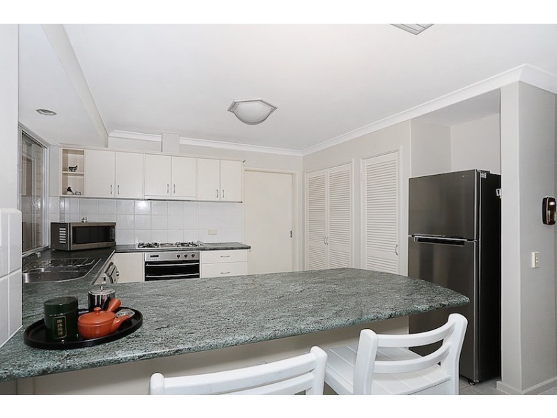 2 Quayside Close, Halls Head WA 6210