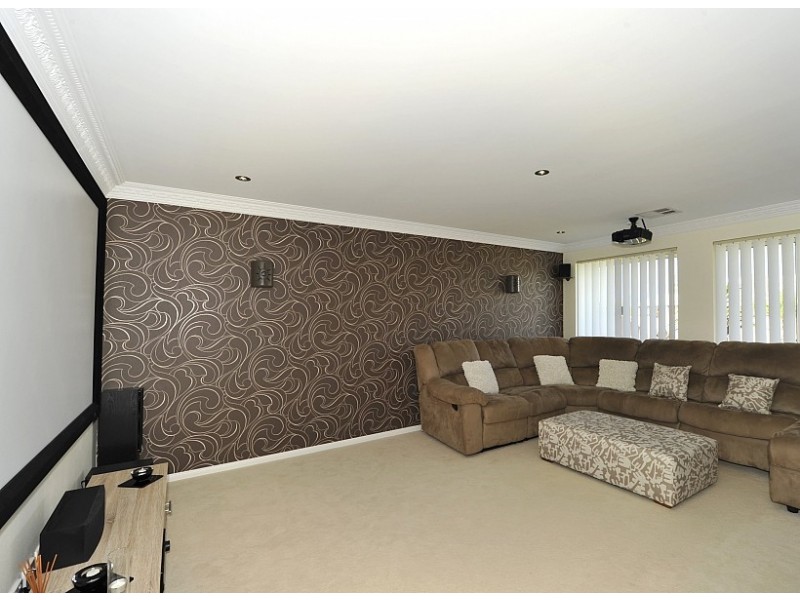 56 Carissa Turn, Halls Head WA 6210