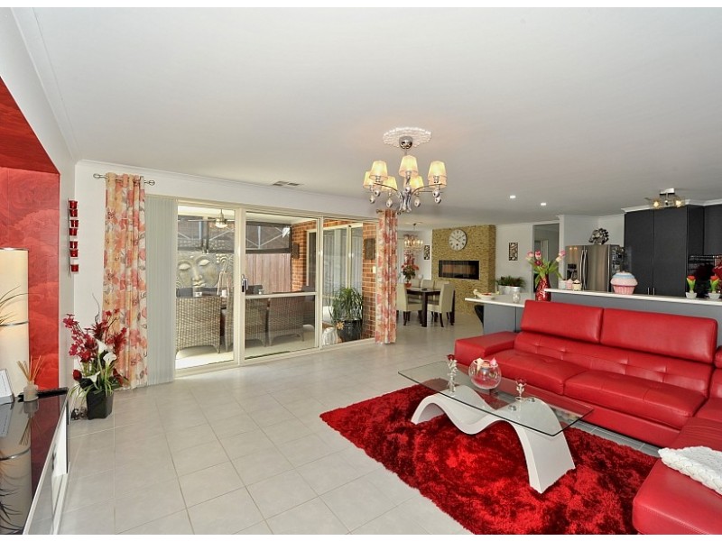 56 Carissa Turn, Halls Head WA 6210