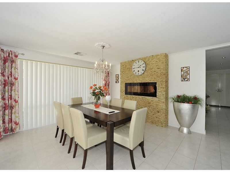 56 Carissa Turn, Halls Head WA 6210