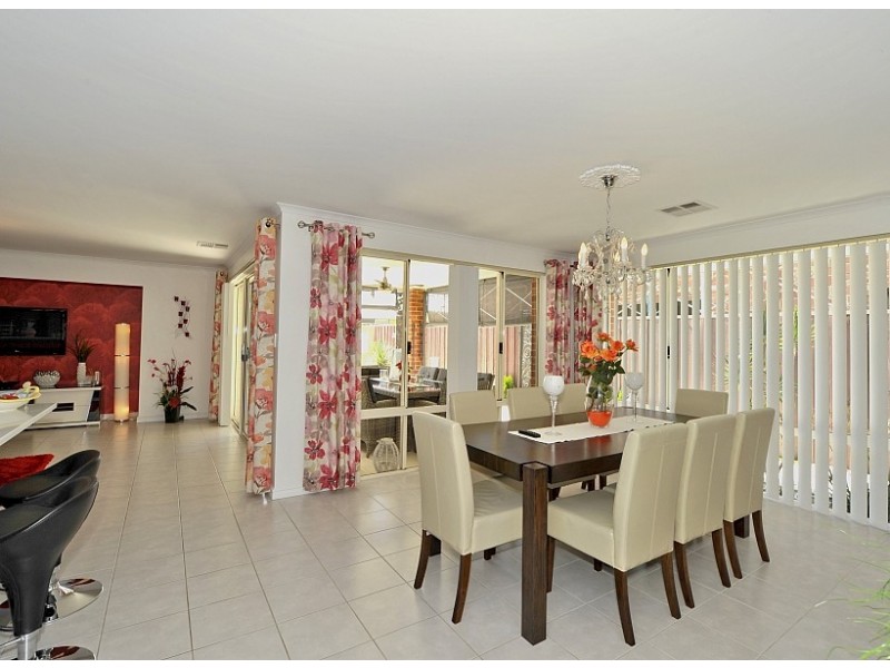 56 Carissa Turn, Halls Head WA 6210