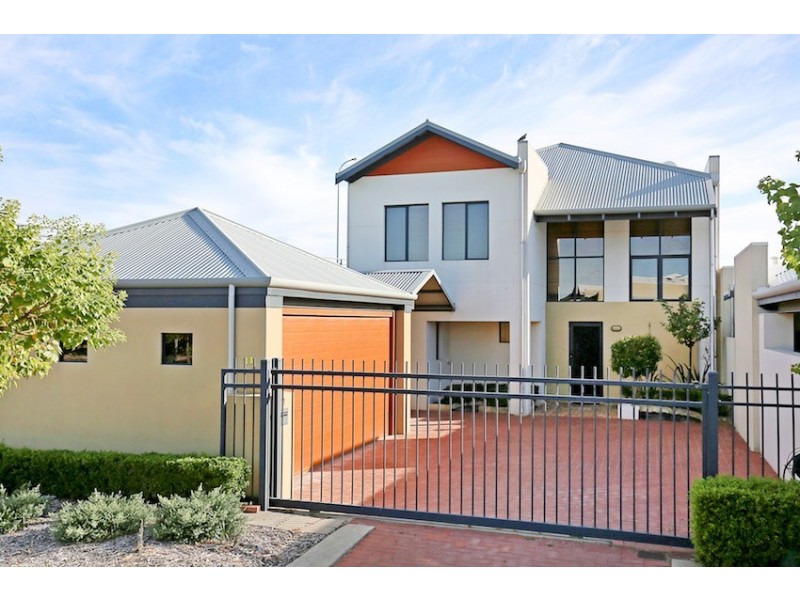 11/3 Piccolo Place, Halls Head WA 6210
