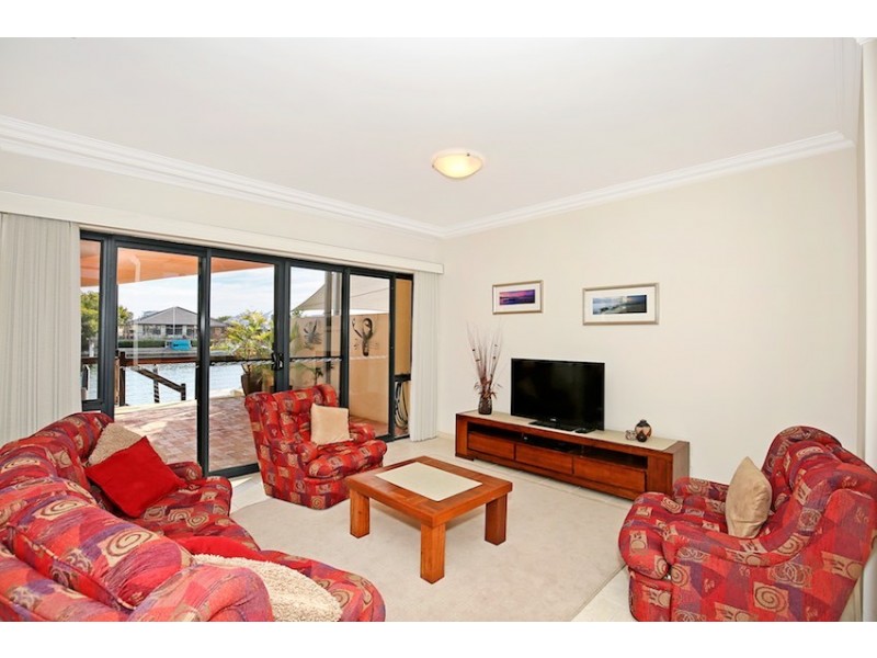 11/3 Piccolo Place, Halls Head WA 6210