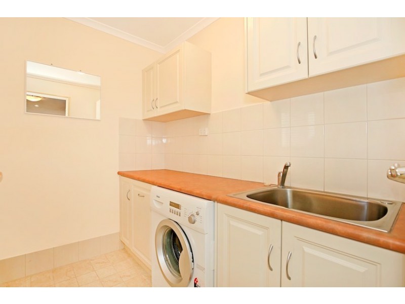 11/3 Piccolo Place, Halls Head WA 6210