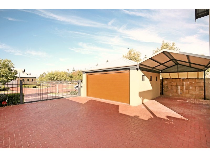 11/3 Piccolo Place, Halls Head WA 6210