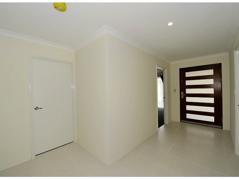 35 Solandri Turn, Halls Head WA 6210