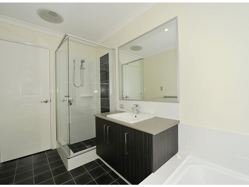 35 Solandri Turn, Halls Head WA 6210