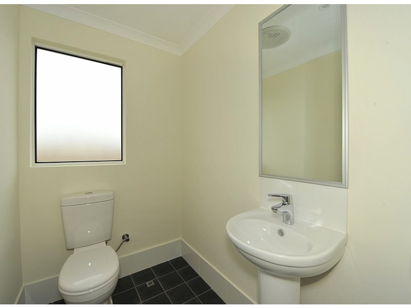 35 Solandri Turn, Halls Head WA 6210