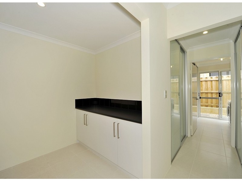 35 Solandri Turn, Halls Head WA 6210