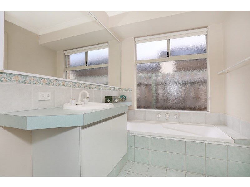 8 Capricorn Mews, Halls Head WA 6210