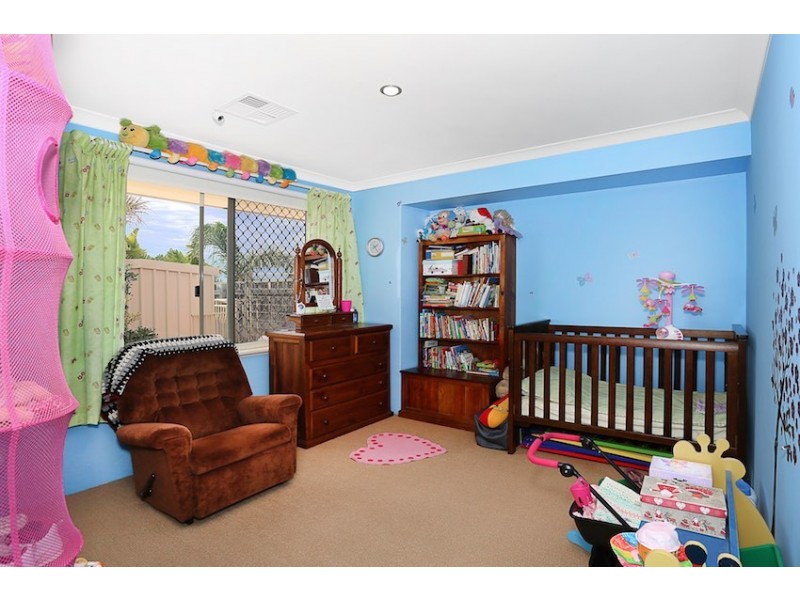 8 Capricorn Mews, Halls Head WA 6210