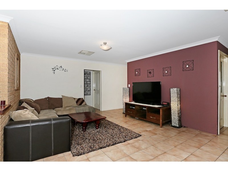 2 Yolla Court, Greenfields WA 6210