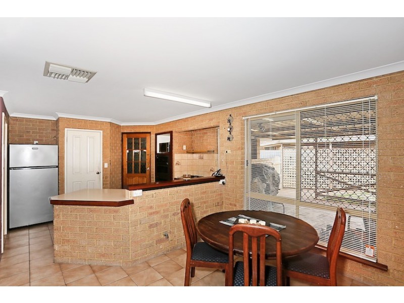 2 Yolla Court, Greenfields WA 6210