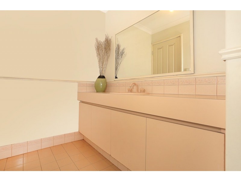 2 Yolla Court, Greenfields WA 6210